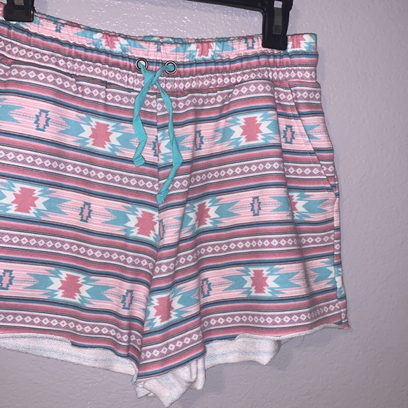 Range by Rock & Roll Denim Aztec Print Pull On Shorts - Picture 3 of 5